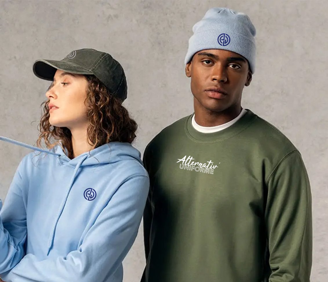 Marque de vêtement avec sweat à capuche brodé, casquette brodé, bonnet brodé et sweat en flocage